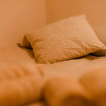 Romantische Met Jacuzzi & Sauna - Dichtbij Stadscentrum * Eindhoven