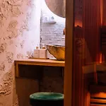 Romantische Met Jacuzzi & Sauna - Dichtbij Stadscentrum