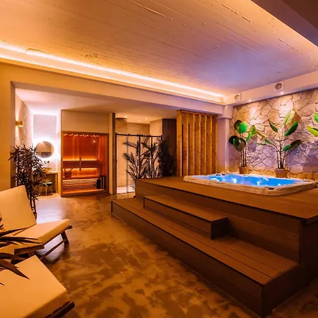 Romantische Met Jacuzzi & Sauna - Dichtbij Stadscentrum Appartamento