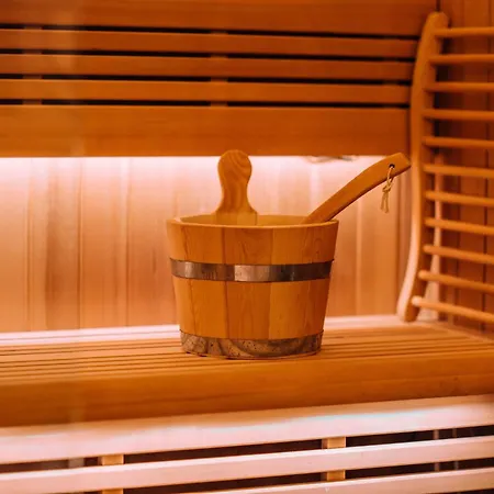 Romantische Met Jacuzzi & Sauna - Dichtbij Stadscentrum Lägenhet *