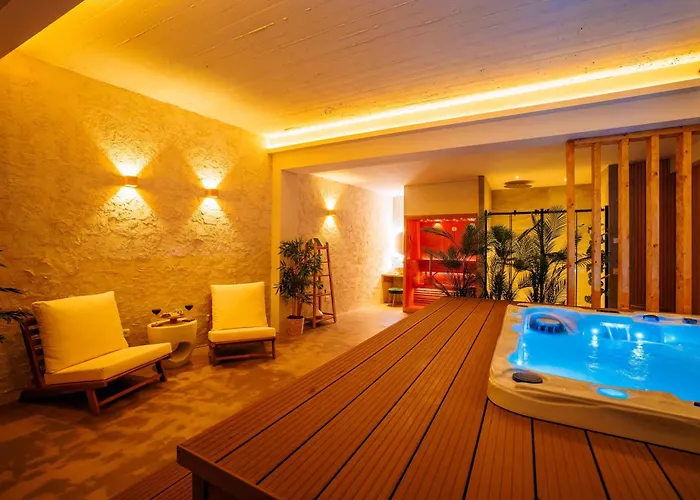 Romantische Met Jacuzzi & Sauna - Dichtbij Stadscentrum Apartamento Eindhoven