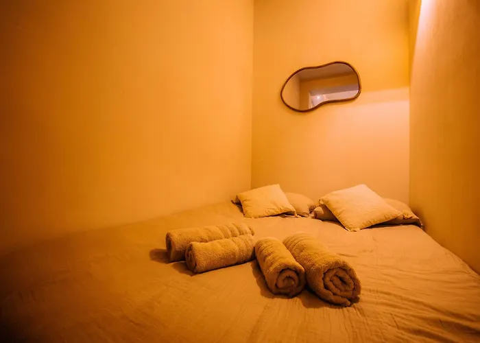 Romantische Met Jacuzzi & Sauna - Dichtbij Stadscentrum Апартаменты Эйндховен