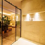 Romantische Met Jacuzzi & Sauna - Dichtbij Stadscentrum Apartament