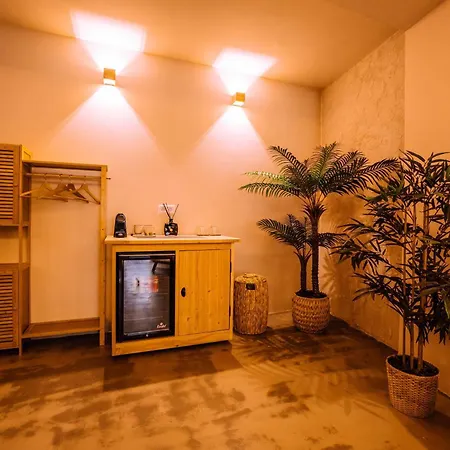 Romantische Met Jacuzzi & Sauna - Dichtbij Stadscentrum Apartment Eindhoven